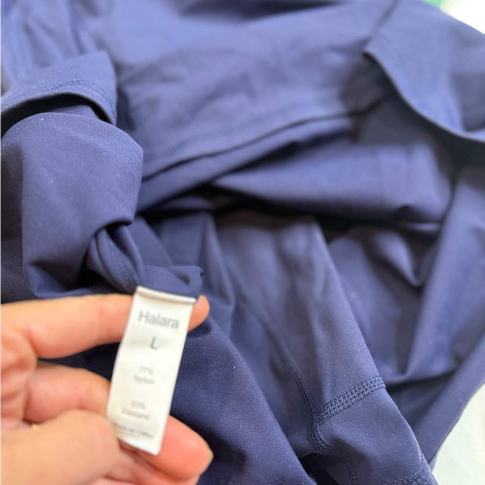 HALARA Deep Blue Activewear - Picture 4 of 6
